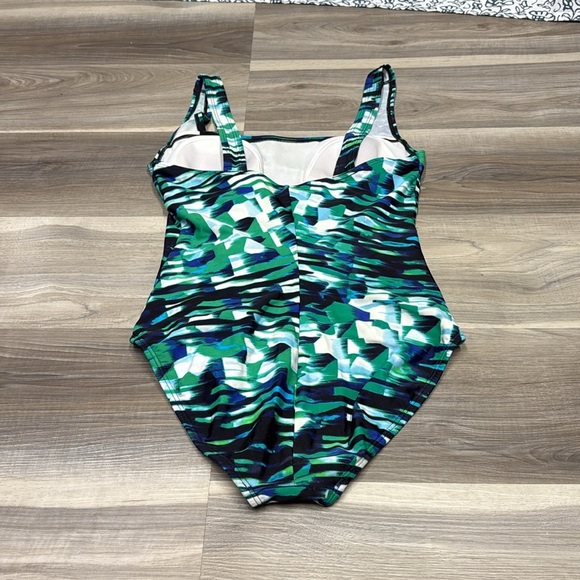 🏴Speedo Chic Multicolor Swimsuit size 10 - Picture 6 of 7